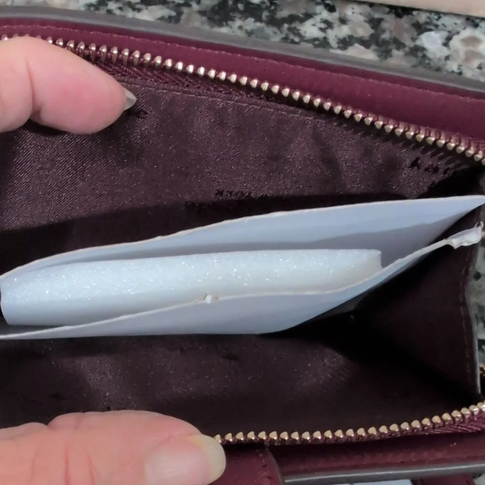 Kate Spade Burgandy Wallet